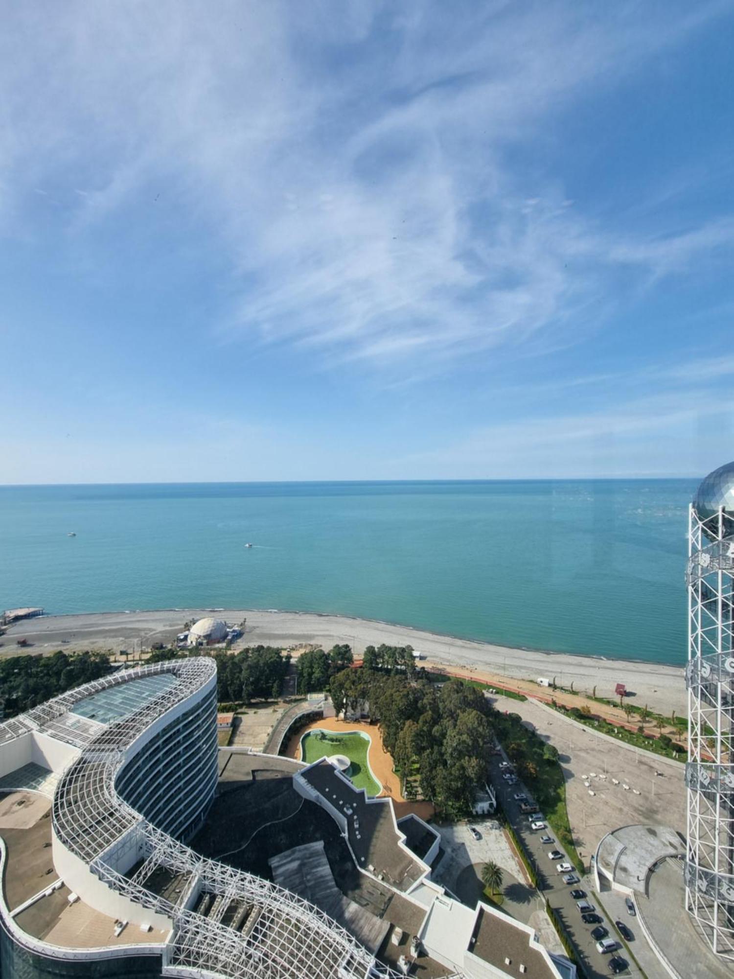 Premium Apartment In Porta Batumi Tower Esterno foto