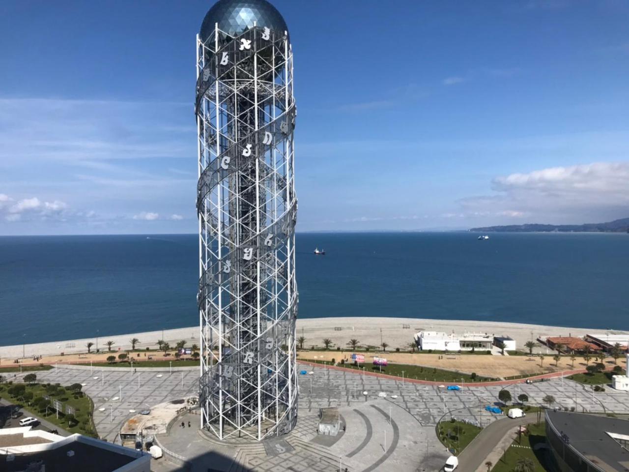 Premium Apartment In Porta Batumi Tower Esterno foto