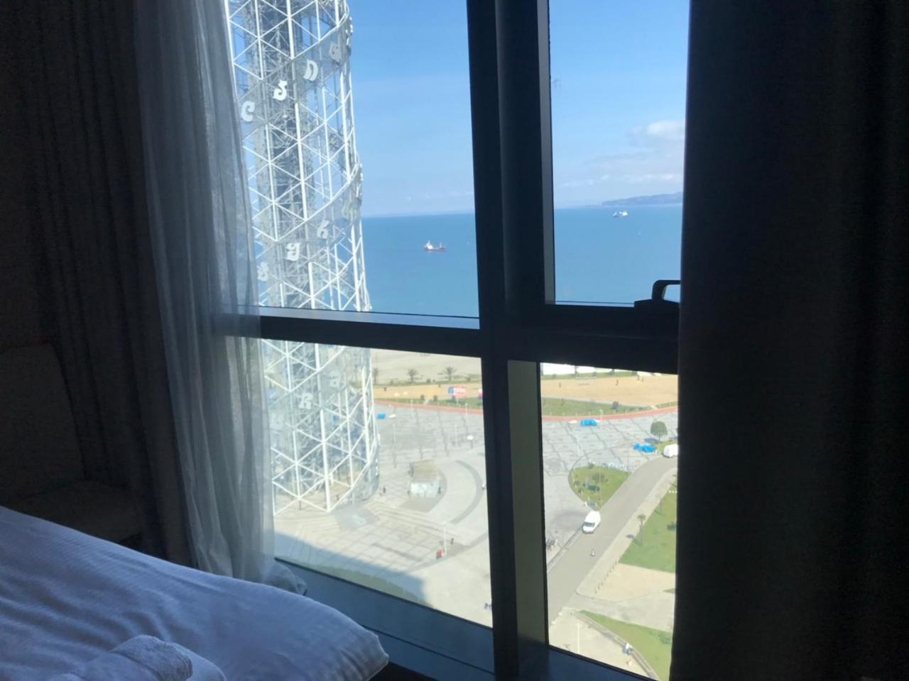 Premium Apartment In Porta Batumi Tower Esterno foto