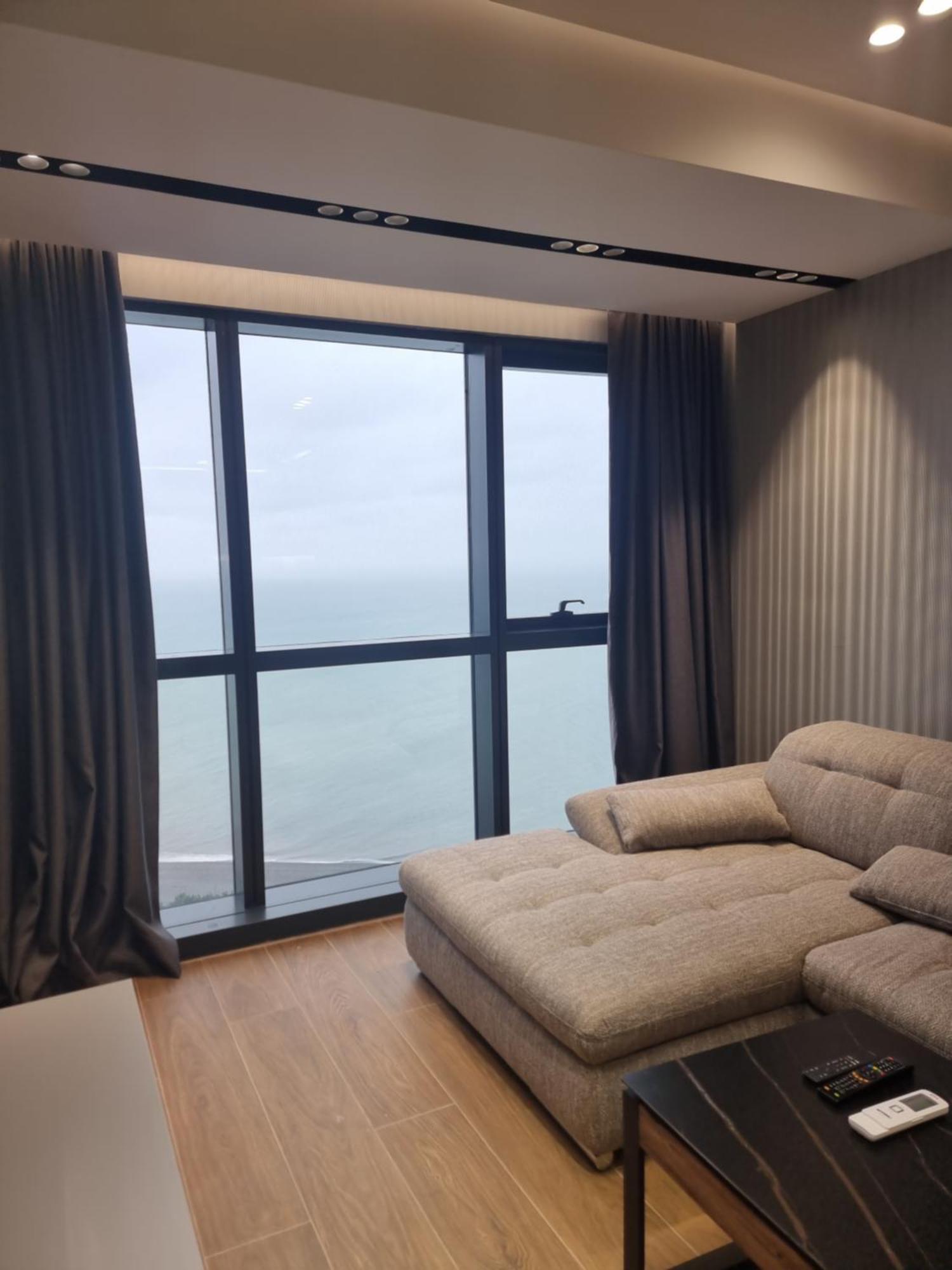 Premium Apartment In Porta Batumi Tower Esterno foto