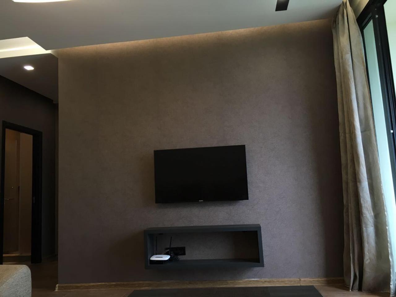 Premium Apartment In Porta Batumi Tower Esterno foto