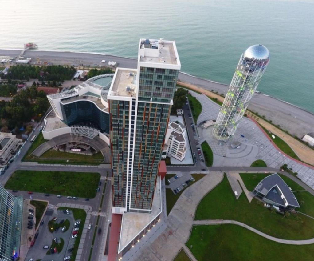 Premium Apartment In Porta Batumi Tower Esterno foto